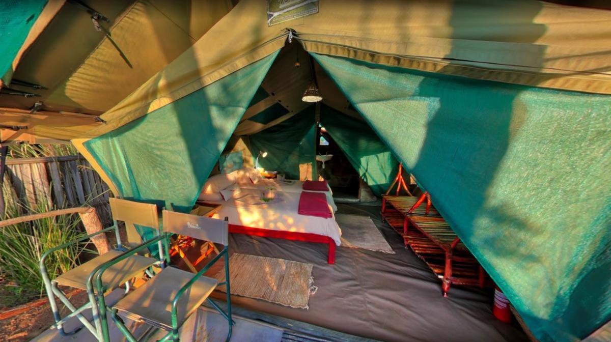 Вілла Epupa Camp Екстер'єр фото