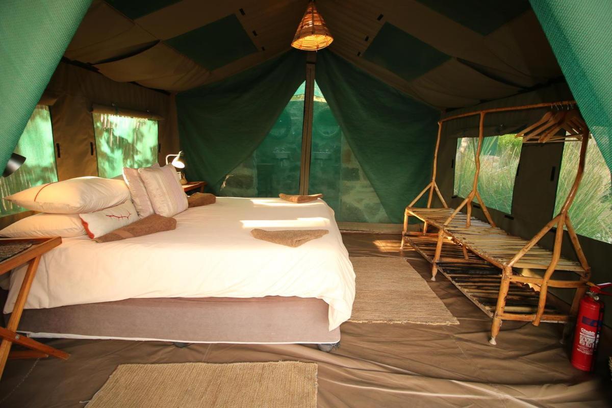 Вілла Epupa Camp Екстер'єр фото